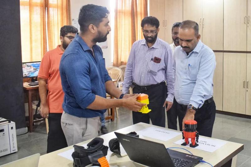 We were visited by Shri Ramesh Verma, the IAS Secretary for three major departments: Revenue, Information Technology, and Labour and Employment.