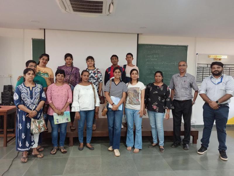Students and parents visited the prototyping lab today. They were interested and excited to know about 3d printing and amazed by the various technologies