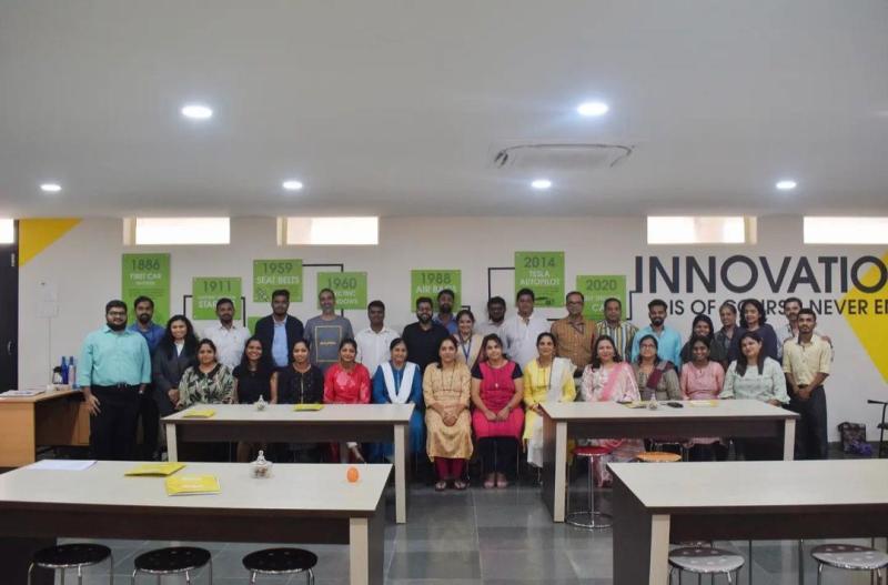 In our session on Prototyping & 3DPrinting , we had a lot of fun & engaged participants. As aresult of inviting teachers from different schools with variety of expertise, we were able to learntoo. 